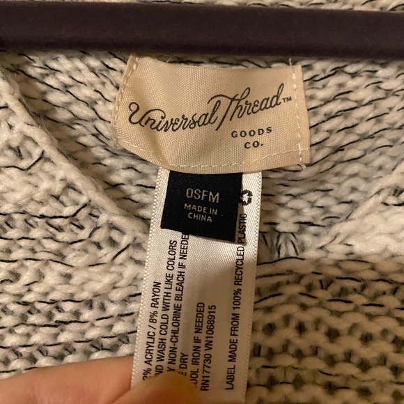 Target universal thread sweater poncho - Picture 2 of 2